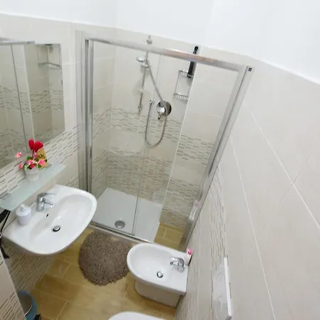 Lidiya 4* בולוניה