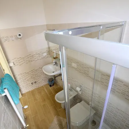 Lidiya בית הארחה בולוניה