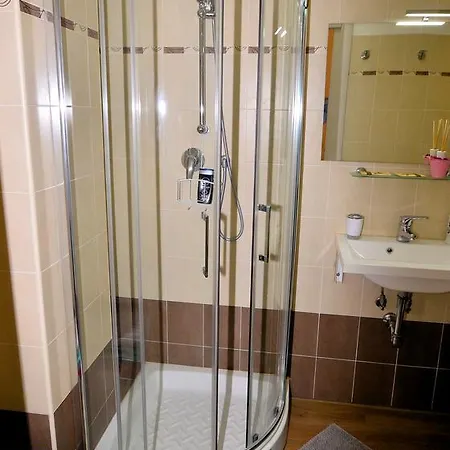 Lidiya Affittacamere 4*