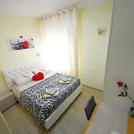Casa de hóspedes Lidiya 4*